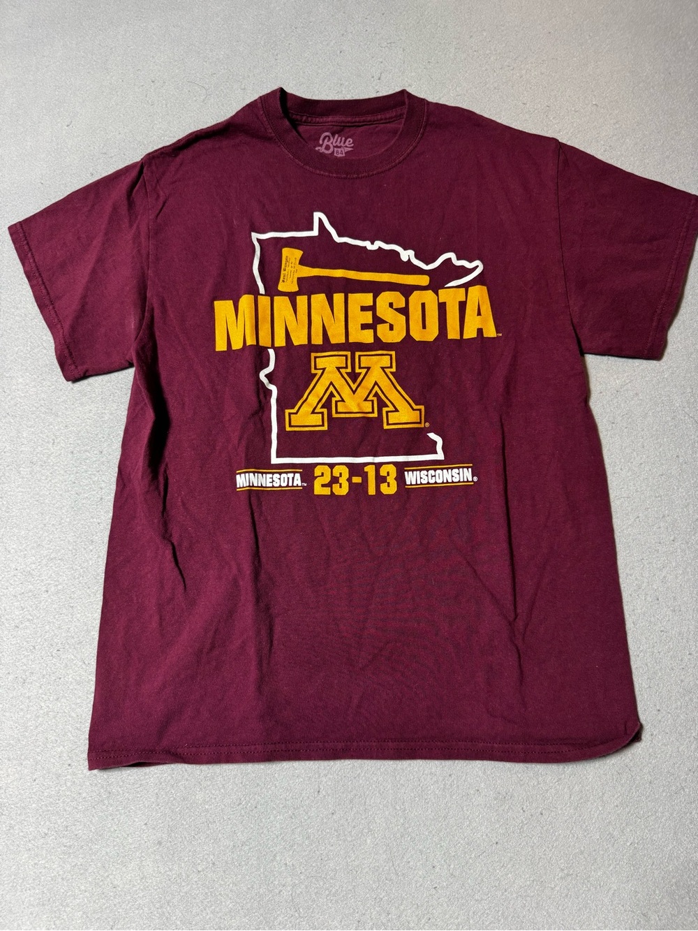 Blue 84 Minnesota Maroon Graphic Tee with Gold Logos Size M